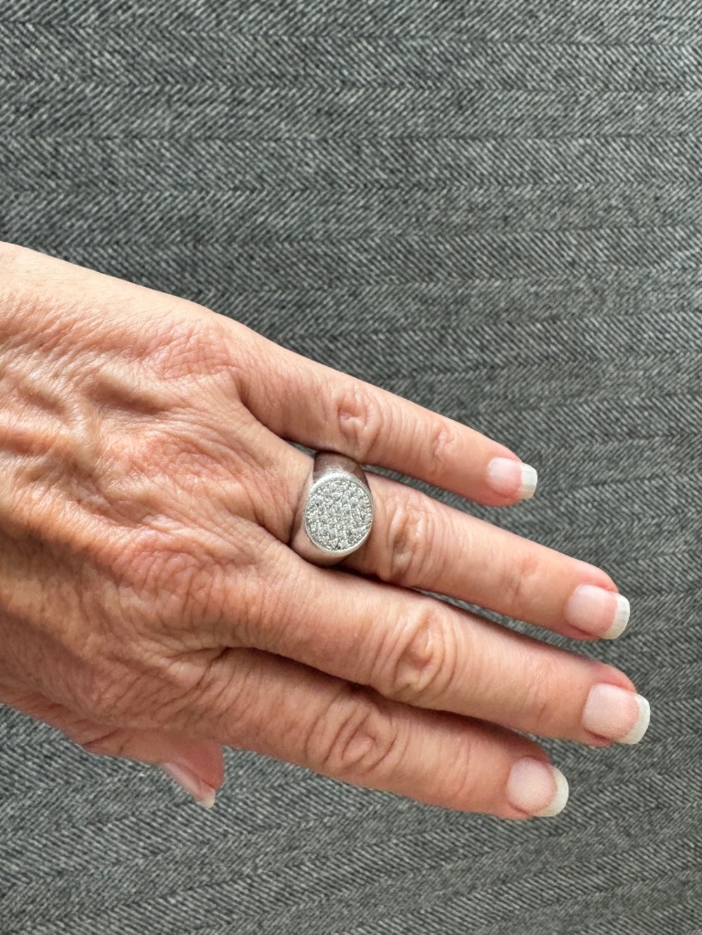 TIFFANY RING KNOCKOFF, PURCHASED IN ROME - Picture 2 of 15